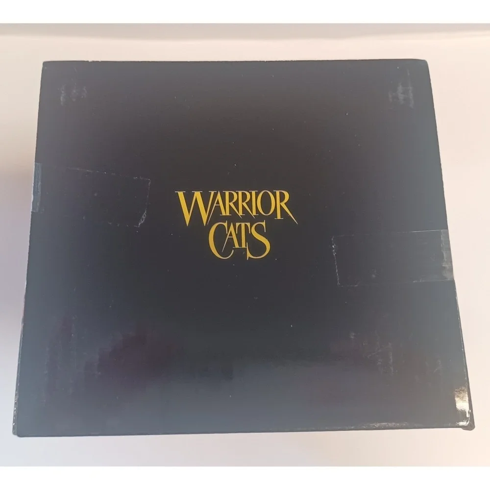 HTF Warrior Cats Series 1 Mystery Figures Official Retail Store Display Box ONLY